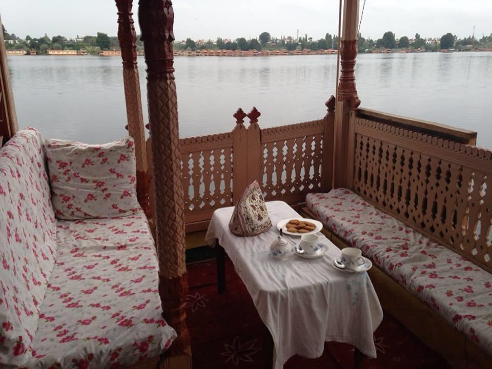 Houseboat Lily Of Nageen Σριναγκάρ Εξωτερικό φωτογραφία