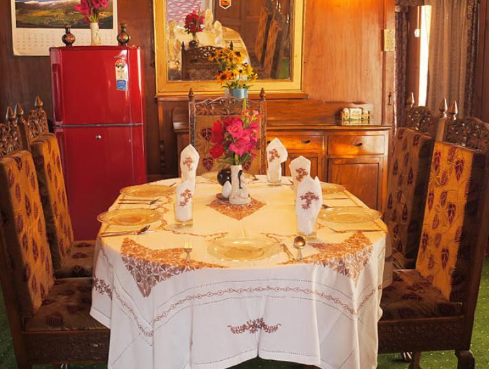 Houseboat Lily Of Nageen Σριναγκάρ Εξωτερικό φωτογραφία